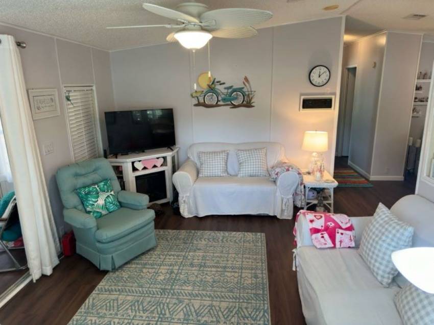 1056 Eagle Drive a Winter Haven, FL Mobile or Manufactured Home for Sale